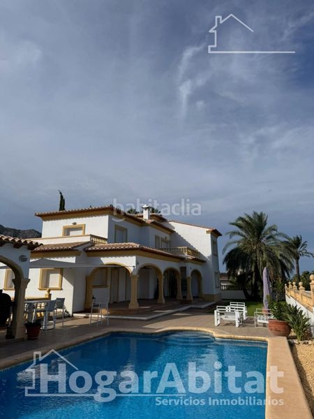 Foto 9749f0e6-d1cb-4b34-b9ec-47a378367993. Chalet mit parking pool in Beniarbeig