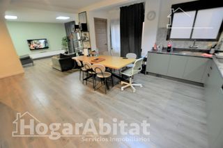 Flat  Avenida cid. Amueblado! reformado y amplio con terraza y ascensor