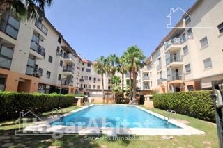 Attico  Avenida l'institut. Espectacular ático con terraza, piscina y garaje