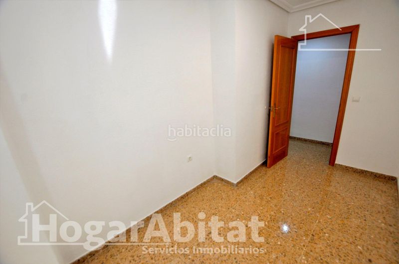 Foto de97ee86-4efa-4fd2-9909-b9223bff31c4. Pis amb calefacció aparcament a L´Hort de Senabre Valencia