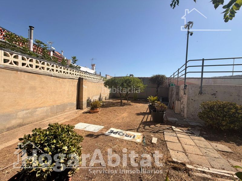 Foto 2d2d26bc-eaa0-48c9-a36f-7f489129f2ab. Casa amb aparcament piscina a Benaguasil