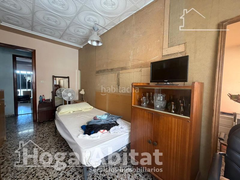 Foto f7765358-2f3a-40a2-b38e-485c70d48963. Casa amb aparcament piscina a Benaguasil