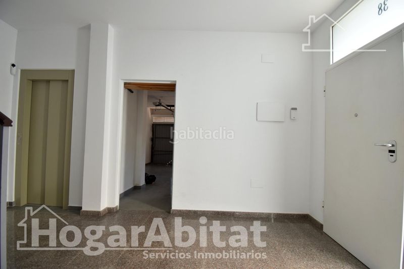 Foto 57925d4e-75e7-47da-a94e-24479d328753. Casa adossada amb aparcament a Guardamar