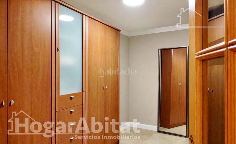 Foto dde8bee5-dd0b-4648-ab49-f91e753e280e. Pis amb calefacció a Centro Santa Pola
