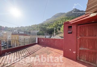 Haus  Calle barranc, del. Oportunidad de inversión! casa económica para reformar, con terr