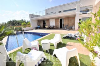 Chalet  Calle proyecto 4. Chalet espectacular! con terraza, piscina y garaje, cerca del ce