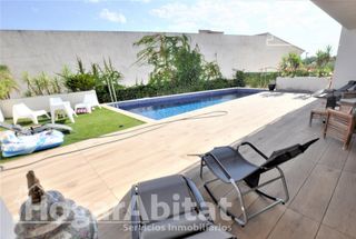 Chalet  Calle proyecto 4. Chalet espectacular! con terraza, piscina y garaje, cerca del ce