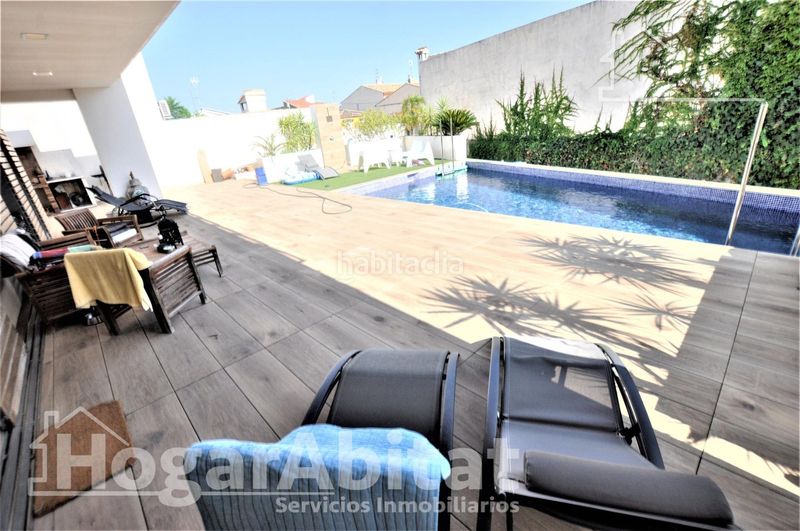 Foto b613b461-f592-4bf5-8ad8-599f3f6ac9ad. Xalet amb calefacció aparcament piscina a Turís