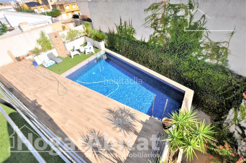 Foto c45c62ac-e502-4c90-908b-5fe10e1461b6. Xalet amb calefacció aparcament piscina a Turís