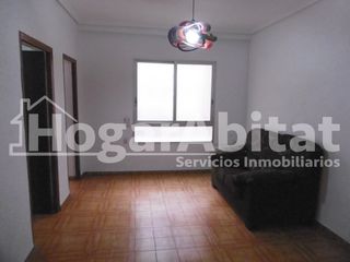 Rent Flat  Calle gregorio gea. Junto a la parada de metro, excelente ubicación