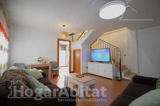 Àtic  Calle vernissa. 099ver170 dúplex amplio con tres terrazas, garaje y trastero