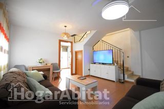 Àtic  Calle vernissa. 099ver170 dúplex amplio con tres terrazas, garaje y trastero