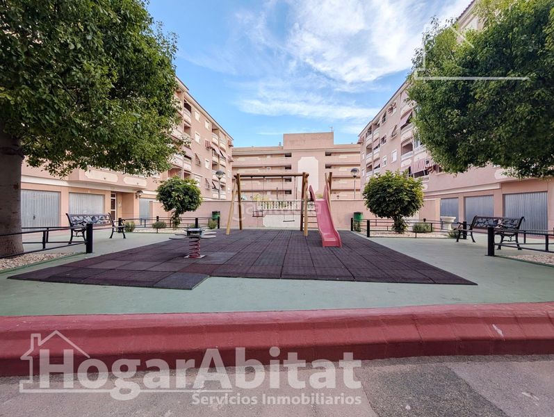 Foto 046e1657-36c9-461d-bee1-76b09adbf78c. Piso playa lisa! exterior y esquinero en residencial con piscina, terraza y garaje en Santa Pola