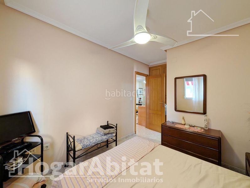 Foto 9cf0c216-92e0-4205-b032-1ac8a6ee504e. Piso playa lisa! exterior y esquinero en residencial con piscina, terraza y garaje en Santa Pola