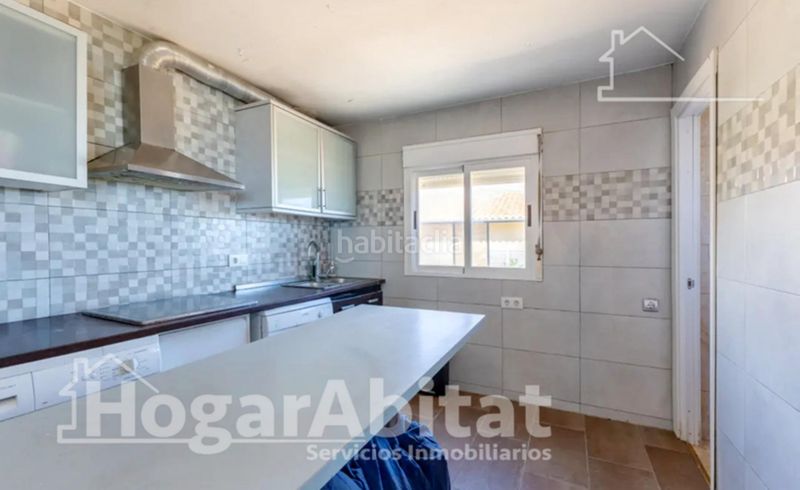 Foto df09fa18-e7af-438b-8962-d51888557c24. Xalet amb calefacció aparcament a El Perelló Sueca