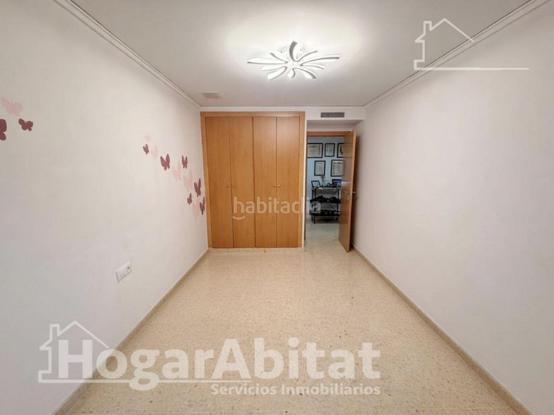 Foto a0a13f7a-2e9e-4426-b478-30e77da1088d. Pis amb calefacció aparcament a Monserrat