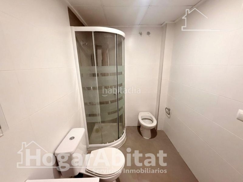 Foto d7a960a4-be7b-47af-a5c0-c69763e9e2d1. Pis amb calefacció aparcament a Monserrat