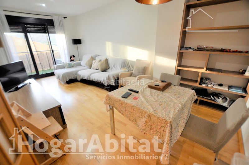 Foto d7ebdf4b-d8b3-44e8-867b-6cd30b944bd5. Pis amb aparcament a Zona Alta Puçol