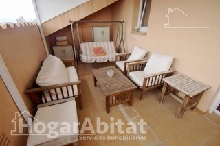 Ático  Calle carinyena. Precioso ático duplex con garaje, trastero  y 4 terrazas en el c