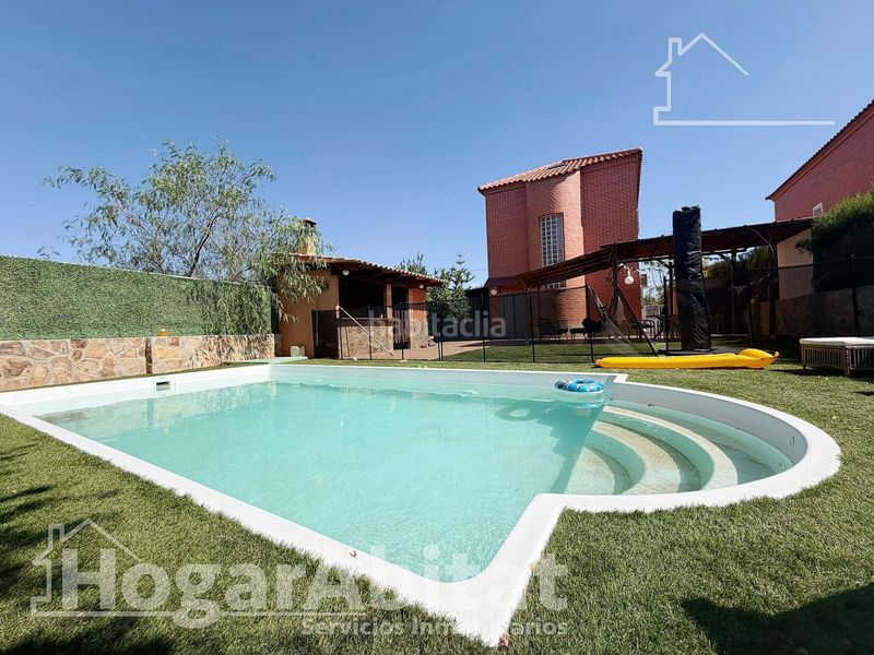 Foto 01b5e9f7-d901-48a6-a55e-792353528d58. Xalet amb calefacció aparcament piscina a Moncada