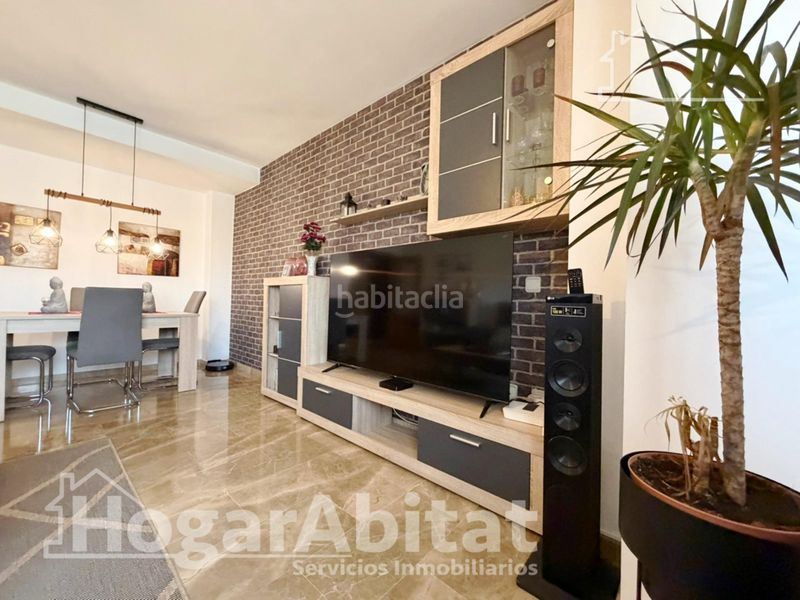 Foto d242245a-0d1a-4be1-a778-fae8a7bf3693. Àtic a Vilamarxant