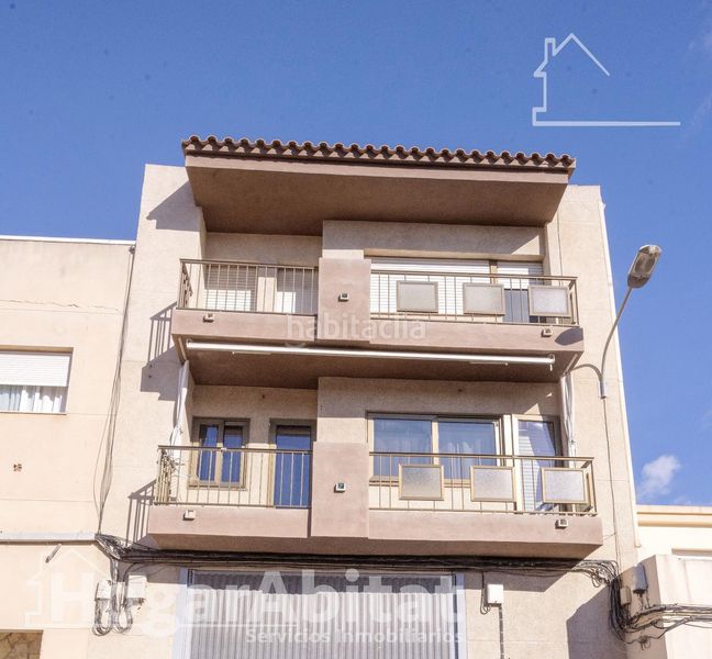 Foto 886aaef1-c938-4193-989d-d3d98d4fe6f4. Casa amb calefacció aparcament a Casco Urbano Vinaròs