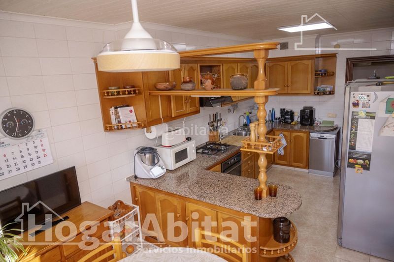 Foto e2ef36d4-dd1f-45c7-b3c3-9361f4418f4f. Casa amb calefacció aparcament a Casco Urbano Vinaròs