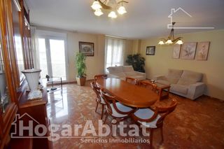 Ático  Calle carinyena. Precioso ático duplex con garaje, trastero  y 4 terrazas en el c