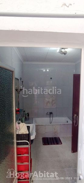 Foto d56f274a-7497-4641-b60b-4d3148ea22b7. Casa amb calefacció a Antella