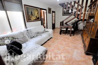 Casa a schiera  Calle concepció aleixandre ballester 'ginecóloga'. Adosado con terraza en zona tres forques