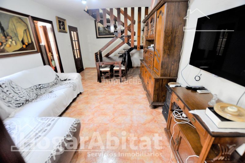 Foto 15cac783-b516-4f5a-82f6-38cd6f113a14. Casa adossada amb calefacció a Tres Forques Valencia
