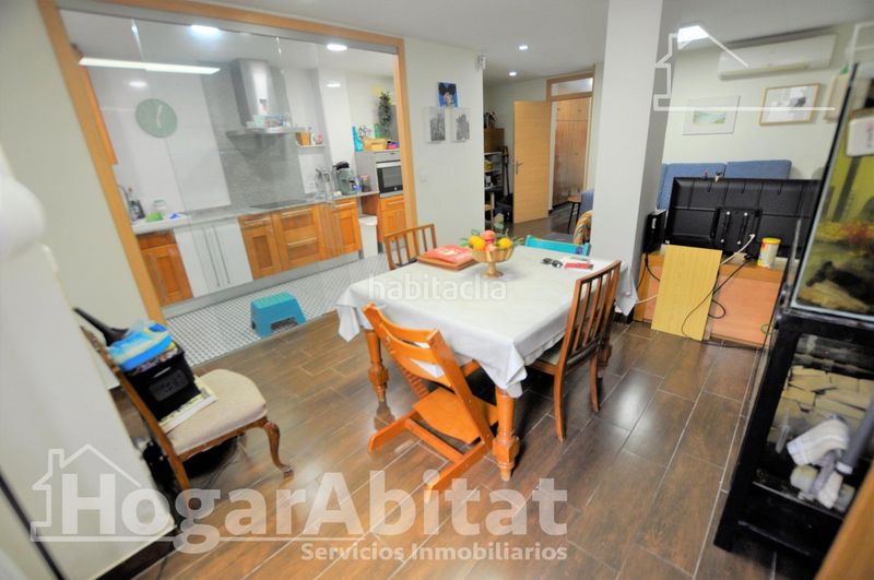 Foto cff3858b-a0c6-409a-8992-72169623274d. Casa amb calefacció aparcament a El Carmen Manises
