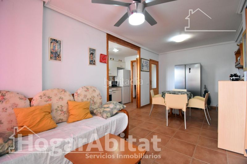 Foto 3d1c78f3-b9bf-4574-87f4-c3bfde261c30. Pis amb aparcament a Tavernes de la Valldigna