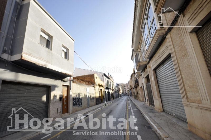 Foto e0b1f21e-6cac-44ca-82e8-e6ce2c457f23. Casa amb calefacció aparcament a El Carmen Manises