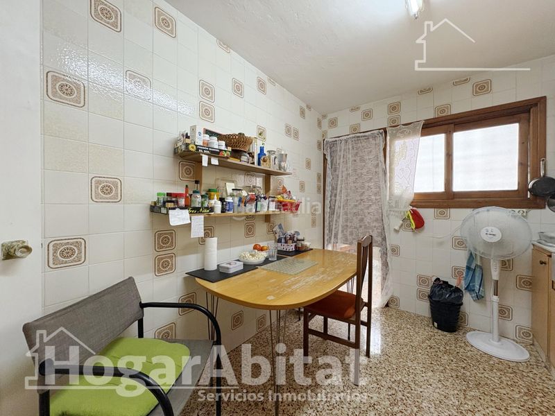 Foto a5b56349-8539-48d9-a31c-3802f078d143. Pis amb aparcament a Tavernes de la Valldigna