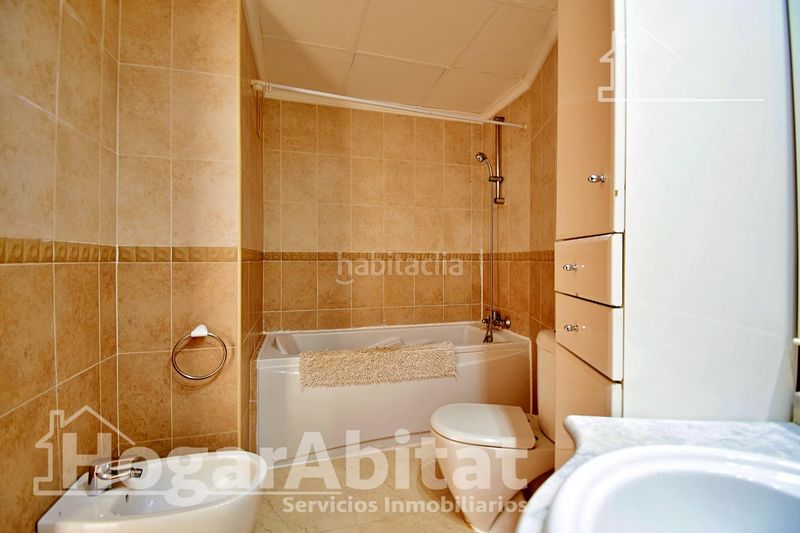 Foto e1dfbbc2-2d8d-4b4e-8cb2-cdb88b8852f6. Apartament amb calefacció a Centro Urbano Dénia
