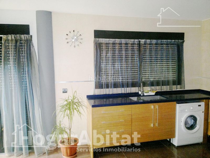 Foto 5615fa55-fe29-41ae-9dda-04473ae4d7de. Casa amb calefacció aparcament a Tavernes de la Valldigna