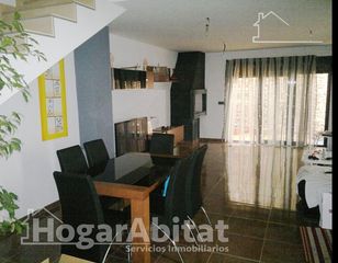 Maison  Calle sant lluis, de. Casa seminuevo con garaje y terraza
