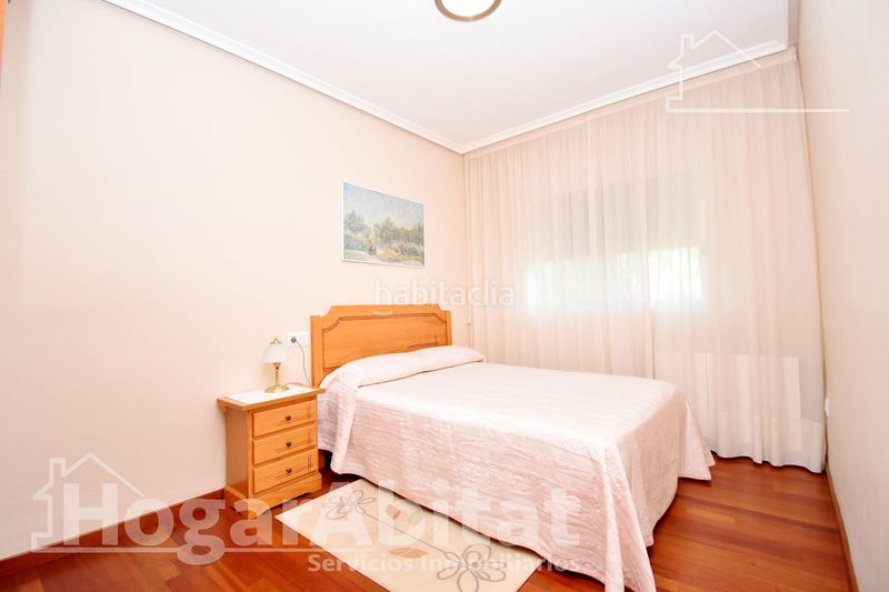 Foto 45914ddc-3b8c-40a0-b2a6-4800cbc57c7b. Chalet with heating parking pool in Cumbres de Calicanto Torrent
