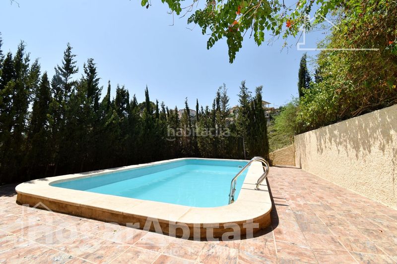 Foto 6f97988d-e475-48e5-88b2-35e406ffb7d1. Chalet with heating parking pool in Cumbres de Calicanto Torrent