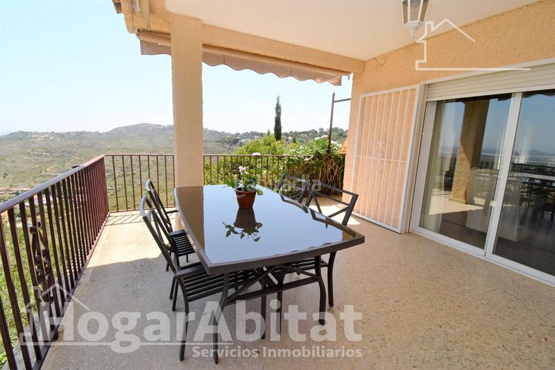 Foto 84dd4ce5-7a69-4a55-a7bc-9915646bb3a7. Chalet with heating parking pool in Cumbres de Calicanto Torrent