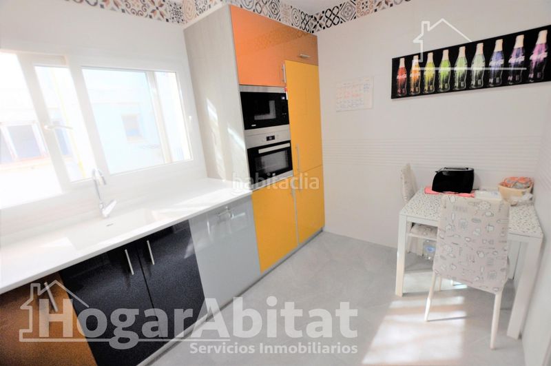 Foto f6edfebc-cbf1-4326-bb32-9fe19e5cdc06. Dachwohnung mit heizung in Nou Moles Valencia
