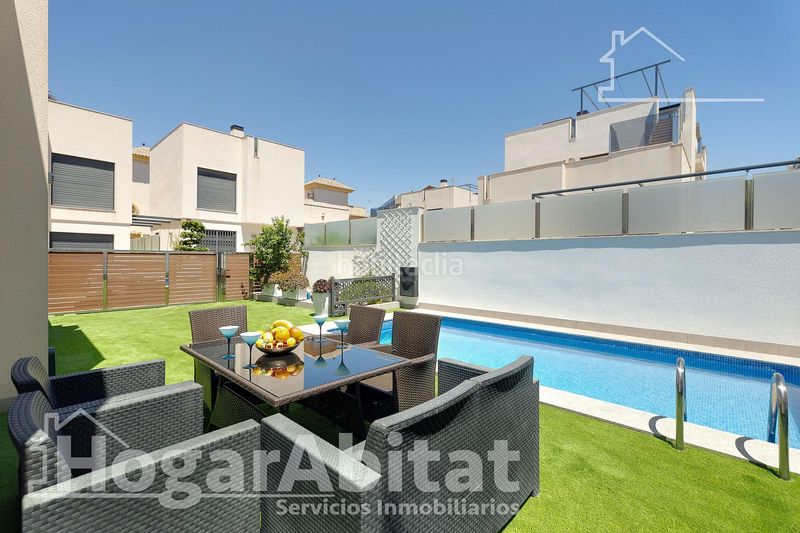 Foto e6d3fbc5-3f64-4825-8280-f687674d922c. Xalet amb piscina a Parque Acuático - Sector 25 Torrevieja