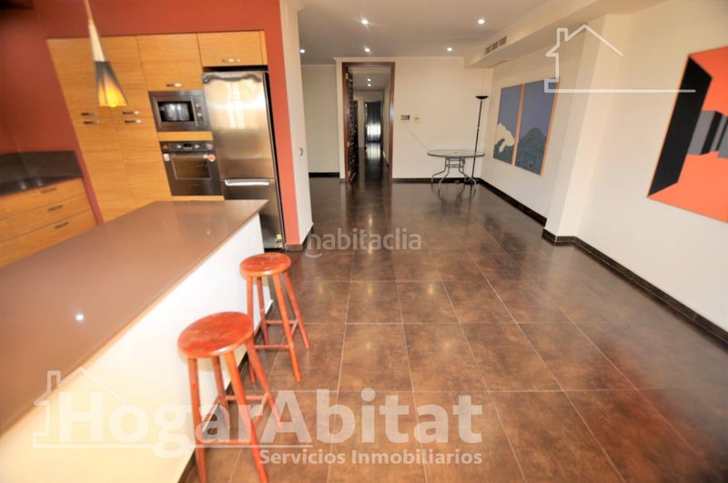 Foto 1e1cbcce-9090-4641-b239-4c6abe90418b. Casa amb aparcament a Catarroja