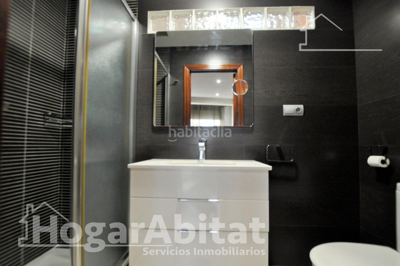 Foto 28c966ac-16d0-4d75-9cda-00a4f2e876ba. Casa amb aparcament a Catarroja