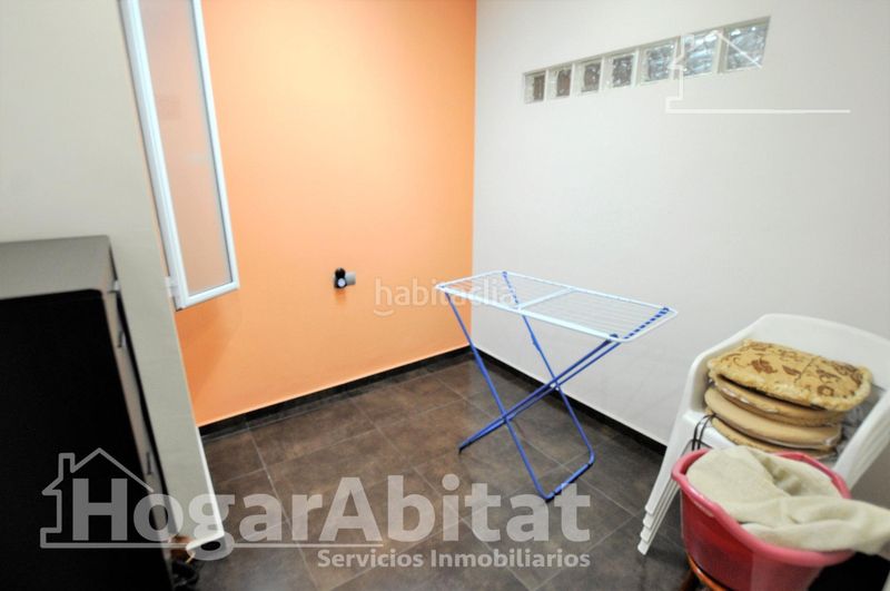 Foto 522b672e-0635-483b-b9a9-624613235bd7. Casa amb aparcament a Catarroja