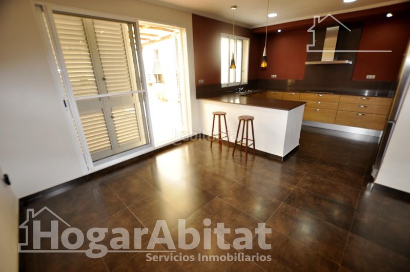 Foto 6c72e234-0d68-4e21-a45a-e53f82a527e0. Casa amb aparcament a Catarroja