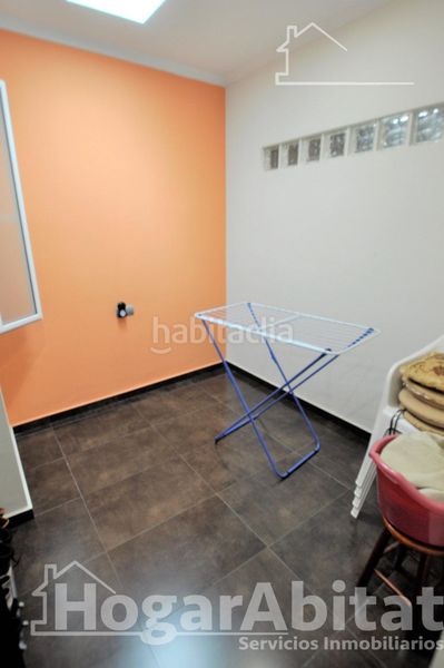 Foto ba578333-3db8-4cec-bbe2-2e548df469d0. Casa amb aparcament a Catarroja