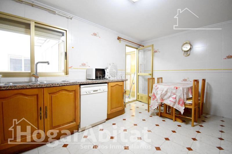 Foto c4d41d52-ee08-41ce-9f4c-4ac7027030e9. Pis amb calefacció aparcament a Germaníes - Juzgados Gandia