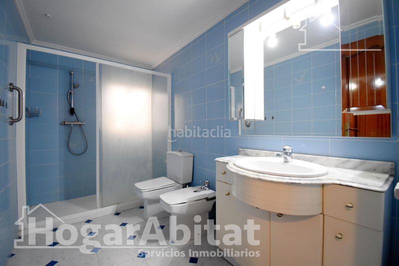 Foto d7f89b5f-8fd8-4561-b213-d643f851571b. Pis amb calefacció aparcament a Germaníes - Juzgados Gandia